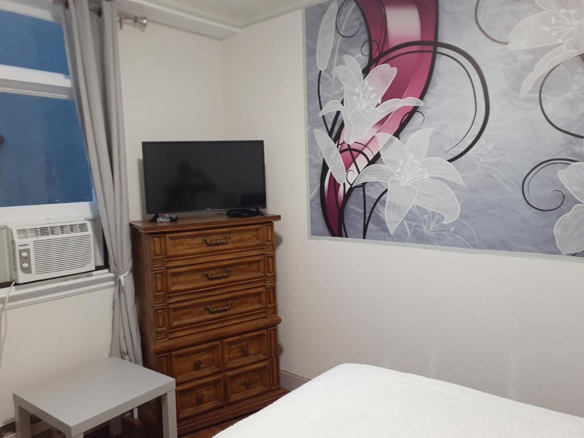 Chameleon Hotel Castlegar Extérieur photo